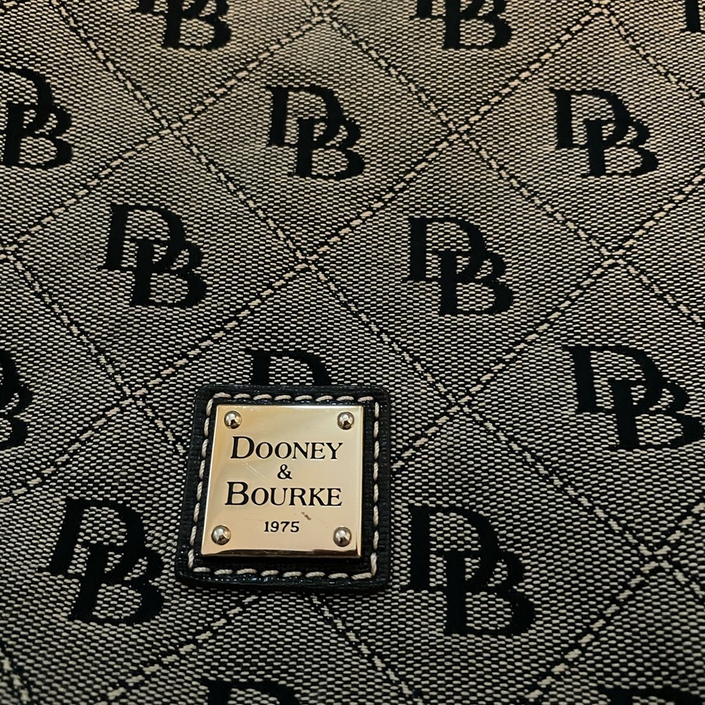 Donkey and Bourke purse… like new… gray and black